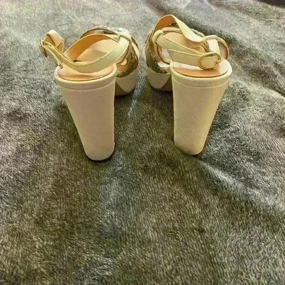 Malu made in Italy Ivory Python Heals size 40 - Picture 3 of 7